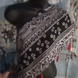 body/head scarf and bandana/handkerchief